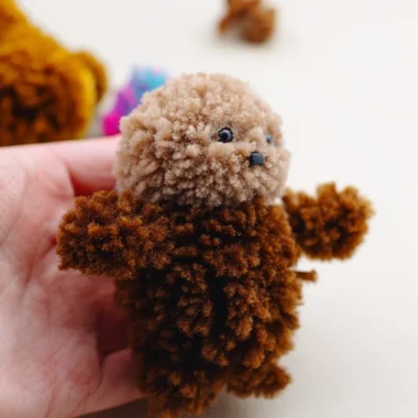 Adorable Pom Pom Otter Craft Tutorial