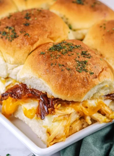 Delicious Chicken Hawaiian Roll Sliders Recipe