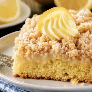 Delightful Lemon Crumb Cake Recipe