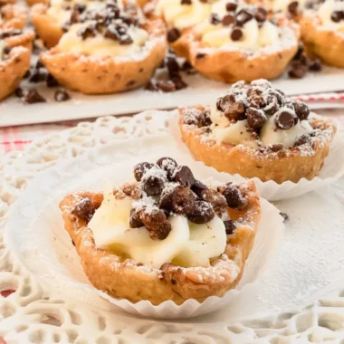 Delightful Mini Cannoli Cups Recipe