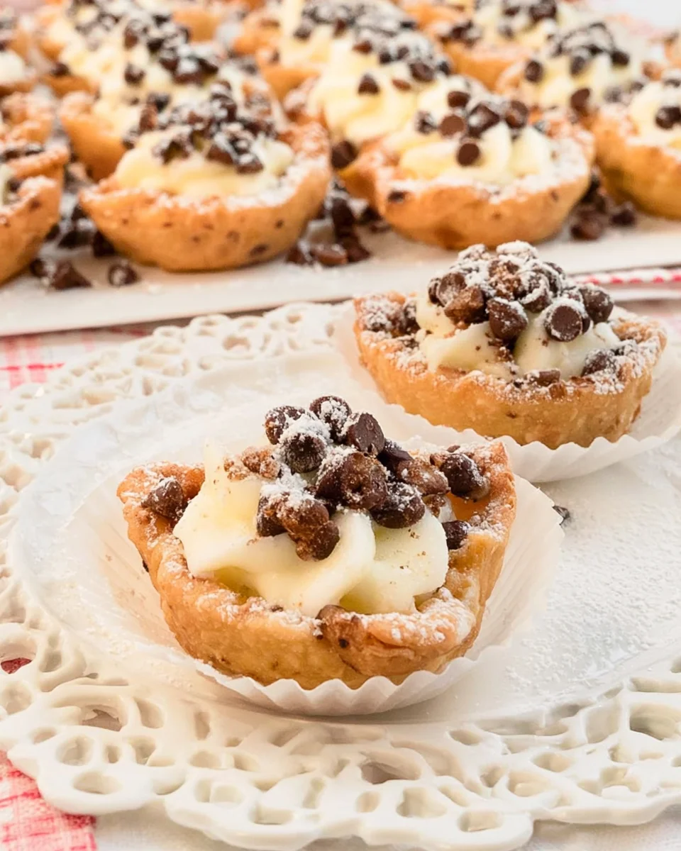 Delightful Mini Cannoli Cups Recipe