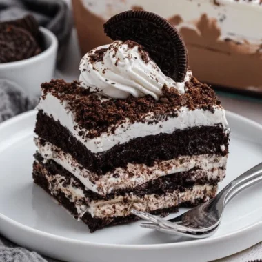 Easy No-Bake Oreo Lasagna Recipe