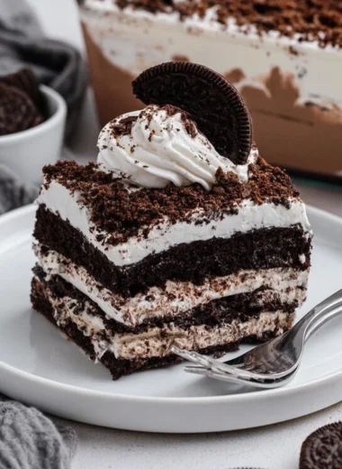 Easy No-Bake Oreo Lasagna Recipe