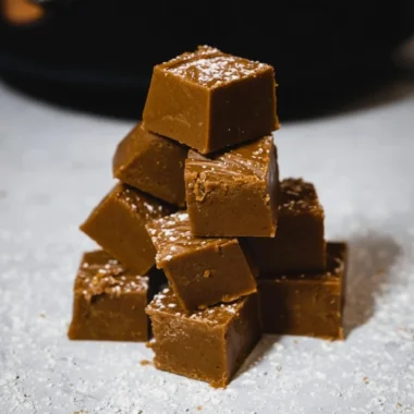 Easy Slow Cooker Gingerbread Fudge Recipe