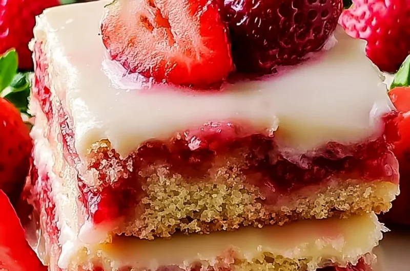 Delicious Strawberry Shortcake Bars Recipe