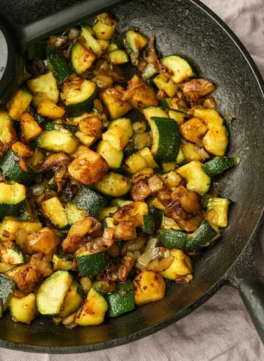 Deliciously Simple Sautéed Zucchini Recipe