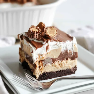 No-Bake Peanut Butter Lasagna Recipe (Deliciously Creamy!)