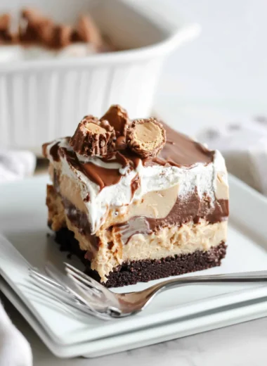 No-Bake Peanut Butter Lasagna Recipe (Deliciously Creamy!)